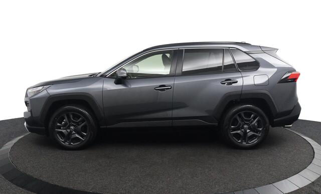 Toyota RAV4 2.5 Hybrid AWD Adventure | Lederen Bekleding | JBL Audio | Elektrisch Vertelbare Bestuurdersstoel | Grootscherm Navigatie | Draadloos Apple Carplay & Android Auto |