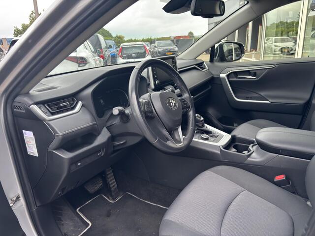 Toyota RAV4 2.5 Hybrid AWD First Edition PANORAMADAK, TREKHAAK, ZEER NETTE AUTO!!