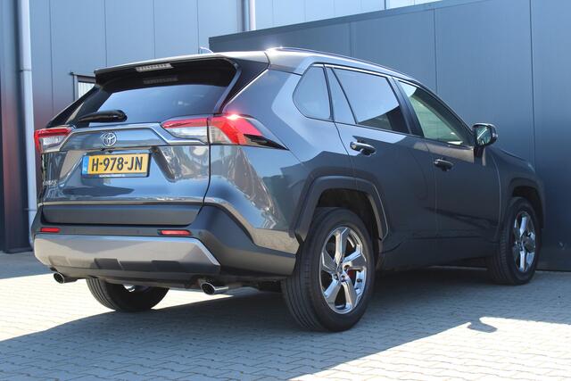 Toyota RAV4 2.0 VVT-iE Dynamic | Incl. 12 maanden garantie Automaat | 360 camera | Navigatie | Lichtmetalen velgen | Binnenspiegel camera functie | Cruise control | Dodehoek detectie | Bluetooth | DAB | Elektrische achterklep