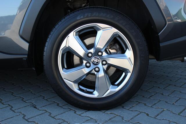 Toyota RAV4 2.0 VVT-iE Dynamic | Incl. 12 maanden garantie Automaat | 360 camera | Navigatie | Lichtmetalen velgen | Binnenspiegel camera functie | Cruise control | Dodehoek detectie | Bluetooth | DAB | Elektrische achterklep