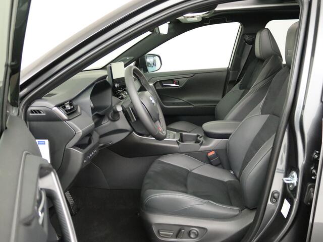 Toyota RAV4 2.5 Plug-in Hybrid AWD GR SPORT | GR-Sport Plus Pack | Panoramadak | Treeplanken | All-season banden |