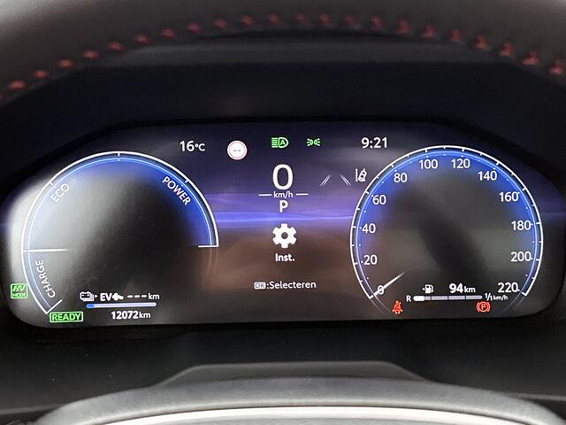 Toyota RAV4 2.5 Plug-in Hybrid AWD Bi-Tone Plus | Panoramadak | Stoelverkoeling | Memory | JBL | December 2023 | 360 Camera |