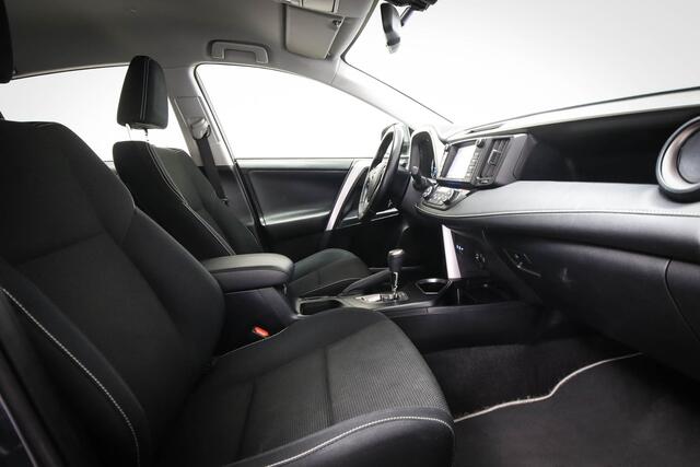 Toyota RAV4 2.5 Hybrid First Edition | CLIMA | CAMERA | NAVIGATIE