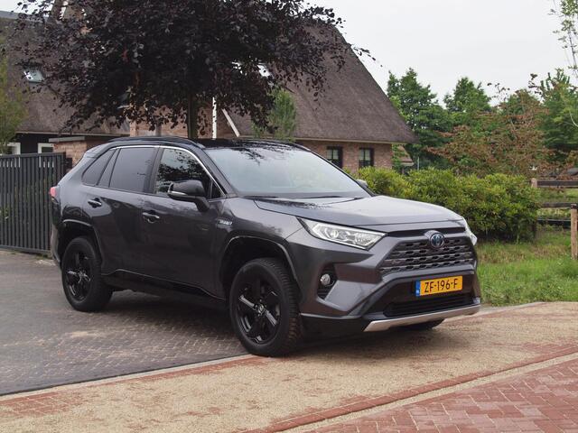 Toyota RAV4 2.5 Hybrid AWD Bi-Tone | Camera | Apple Carplay | Trekhaak 1650 KG trekgewicht | Alarm | JBL | NL-Auto |