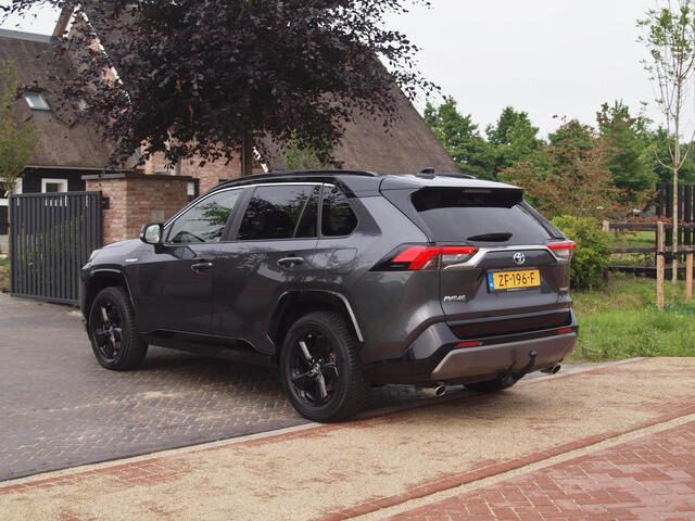 Toyota RAV4 2.5 Hybrid AWD Bi-Tone | Camera | Apple Carplay | Trekhaak 1650 KG trekgewicht | Alarm | JBL | NL-Auto |