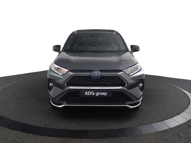Toyota RAV4 2.5 Plug-in Hybrid AWD Bi-Tone Plus | Schuif- Kanteldak | Head Up Display | Lederen Bekleding | Memory Seats | Verwarmd en verkoelde voorstoelen | Achterbankverwarming |