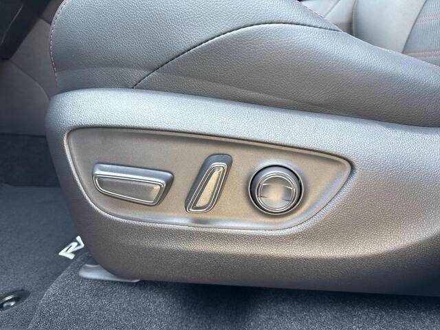 Toyota RAV4 2.5 Plug-in Hybrid AWD Bi-Tone Plus **NIEUWE AUTO/ PANORAMADAK/ DIRECT LEVERBAAR**