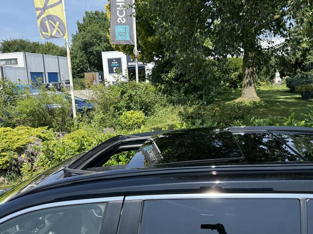 Toyota RAV4 2.5 VVT-i Hybrid Bi-Tone 218PK PanooTrekhaak