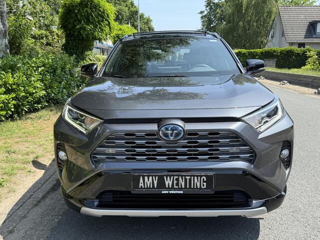 Toyota RAV4 2.5 VVT-i Hybrid Bi-Tone 218PK PanooTrekhaak
