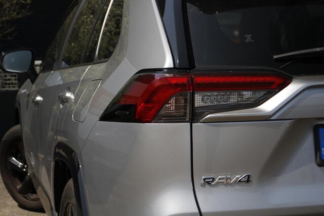 Toyota RAV4 2.5 Hybrid Bi-Tone
