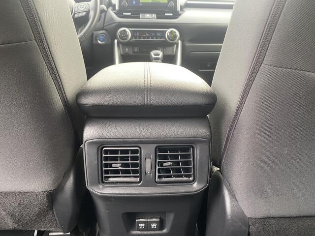Toyota RAV4 2.5 Hybrid First Edition Limited Trekhaak Stoel Stuur Verwarming PDC BSM Keyless