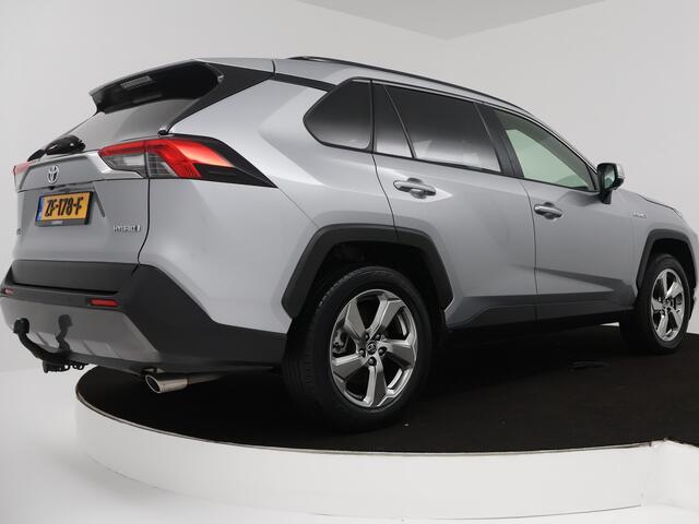Toyota RAV4 2.5 Hybrid AWD First Edition | Navigatie | Trekhaak |