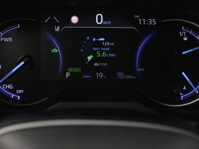 Toyota RAV4 2.5 Hybrid AWD First Edition | Navigatie | Trekhaak |