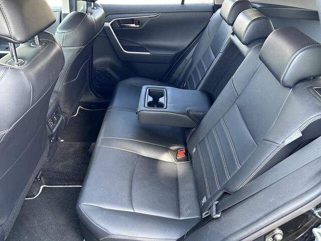 Toyota RAV4 2.5 Hybrid Executive, Leer, Trekhaak, All Seasons