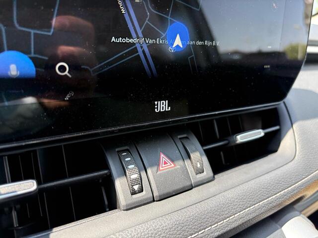 Toyota RAV4 2.5 Hybrid AWD Executive Premium Pack, Panoramisch/schuifkantel dak, 1650 KG met Trekhaak, Apple Carplay/Android Auto!