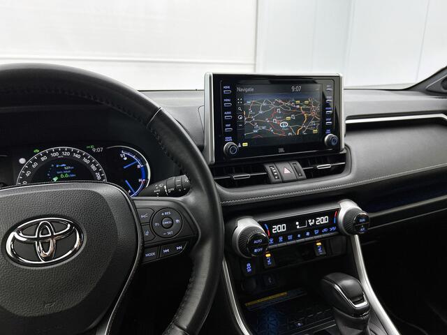 Toyota RAV4 2.5 Hybrid AWD Black Edition | 1.659 KG Trekgewicht | JBL | Stoelverwarming | Navigatie | Apple Carplay / Android Auto |