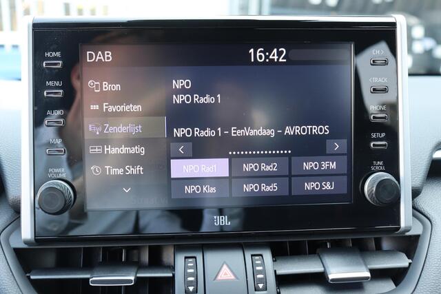 Toyota RAV4 2.5 Plug-in Hybrid AWD Bi-Tone Plus, Trekhaak, Treeplanken