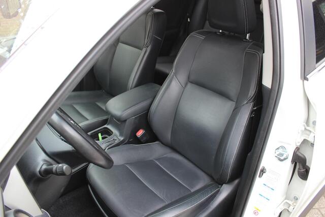 Toyota RAV4 2.5 Hybrid AWD Executive Business Leer, 360Camera, Pearl White. Winter Pack, Full Option