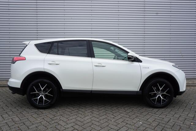 Toyota RAV4 2.5 Hybrid AWD Style - AUTOMAAT / Climate / Navi / Cruise / Elektr. ramen / Trekhaak