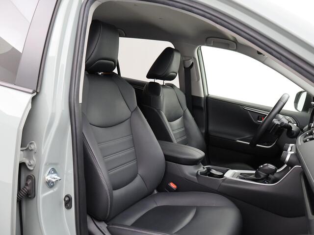 Toyota RAV4 2.0 VVT-iE AUT. + LEDER | TREKHAAK | CAMERA | ADAPTIVE CRUISE | JBL | STOELVERW. | CARPLAY