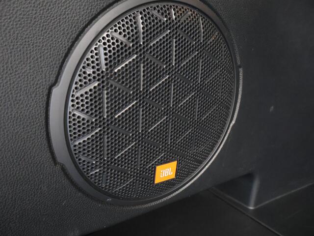 Toyota RAV4 2.0 VVT-iE AUT. + LEDER | TREKHAAK | CAMERA | ADAPTIVE CRUISE | JBL | STOELVERW. | CARPLAY