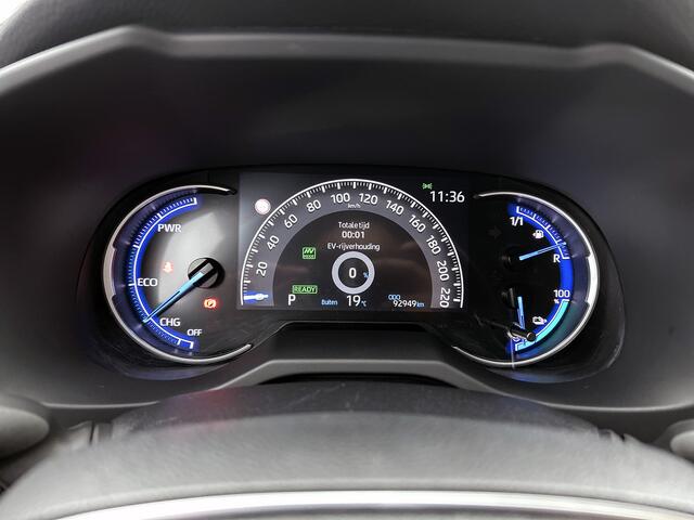 Toyota RAV4 2.5 Hybrid AWD Style
