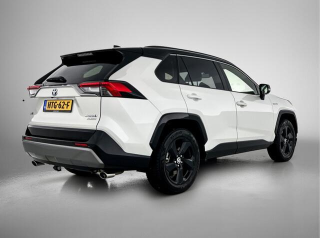 Toyota RAV4 2.5 Hybrid AWD Bi - Tone Limited | full Navigatie | Apple Carplay/Android Auto | Stoelverwarming |