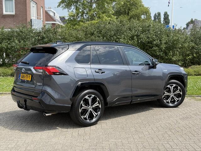Toyota RAV4 2.5 Plug-in Hybrid AWD Bi-Tone Plus Stoelverwarming & koeling | HUD | JBL | 360 Camera