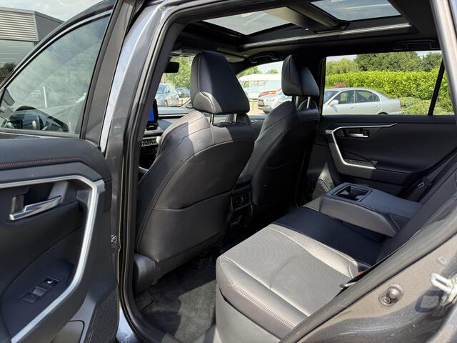 Toyota RAV4 2.5 Plug-in Hybrid AWD Bi-Tone Plus Stoelverwarming & koeling | HUD | JBL | 360 Camera