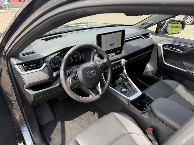 Toyota RAV4 2.5 Plug-in Hybrid AWD Bi-Tone Plus Stoelverwarming & koeling | HUD | JBL | 360 Camera