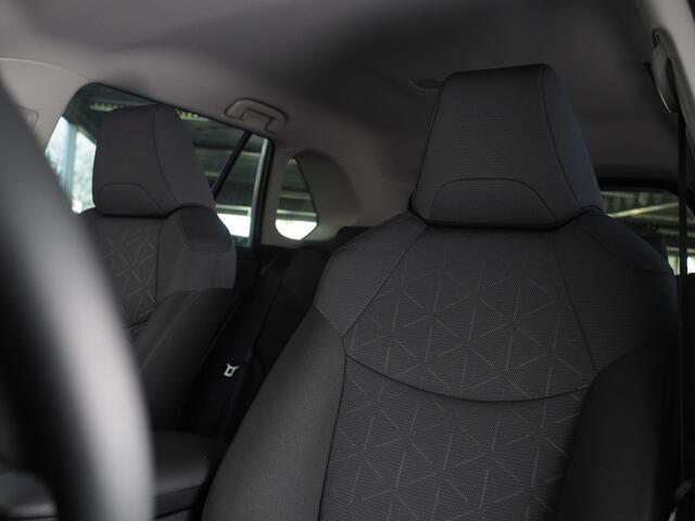Toyota RAV4 2.0 VVT-iE AWD Active | 1500kg Trekgewicht | Adaptive Cruise Control | Apple CarPlay/ Android Auto | Achteruitrijcamera | Pre-Collision System | Rijstrook-Sensor | Elektrische Achterklep |