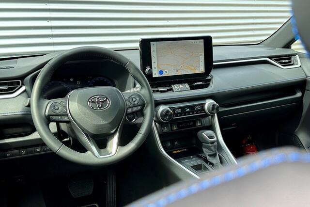 Toyota RAV4 2.5 Hybrid Style Black Edition 360Gr. Camera
