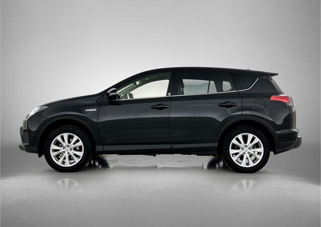 Toyota RAV4 2.5 Hybrid AWD Style | Navigatie | Camera | Trekhaak | Verwarmbaar stuur |