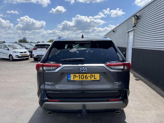 Toyota RAV4 2.5 Hybrid AWD Bi-Tone Trekhaak, Navigatie, Stoelverwarming, Adaptieve cruise control, LMV, PDC, 4-season banden, LED, Historie bekend