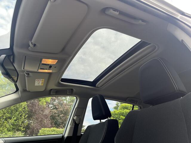 Toyota RAV4 2.5 Hybrid AWD Style *Schuifdak*Trekhaak*