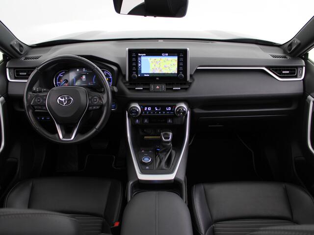 Toyota RAV4 2.5 Hybrid AWD Black Edition Panoramadak | Blind Spot | 360 Camera | PDC