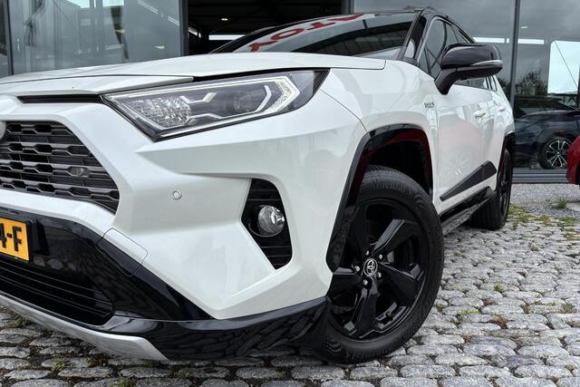 Toyota RAV4 2.5 Hybrid AWD Bi-Tone Innovation Pack,Trekhaak, Trekgewicht 1650kg geremd