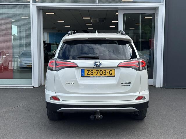 Toyota RAV4 2.5 Hybrid AWD Style Trekhaak | 18 inch | Blind spot