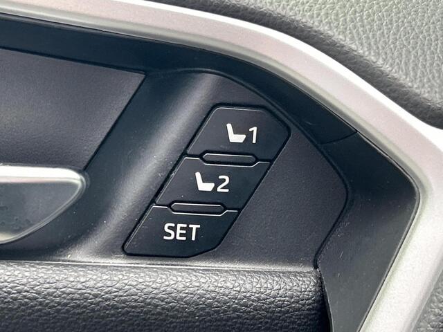 Toyota RAV4 2.5 Hybrid Executive **NAVIGATIE/ STOELVERWARMING VOOR EN ACHTER/ STOELVENTILATIE/ 36 MAANDEN GARANTIE**