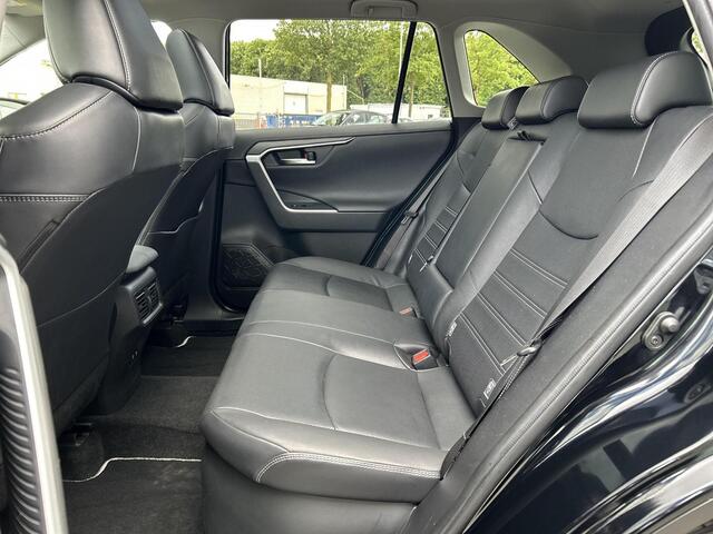 Toyota RAV4 2.5 Hybrid Executive **NAVIGATIE/ STOELVERWARMING VOOR EN ACHTER/ STOELVENTILATIE/ 36 MAANDEN GARANTIE**