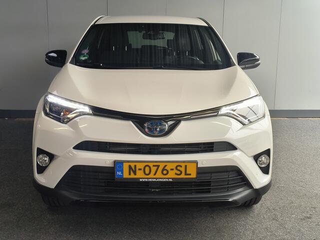 Toyota RAV4 2.5 Hybrid AWD Style 155PK 2019 Rijklaar + 12 maanden Bovag-garantie Henk Jongen Auto's in Helmond, al 50 jaar service zoals 't hoort!