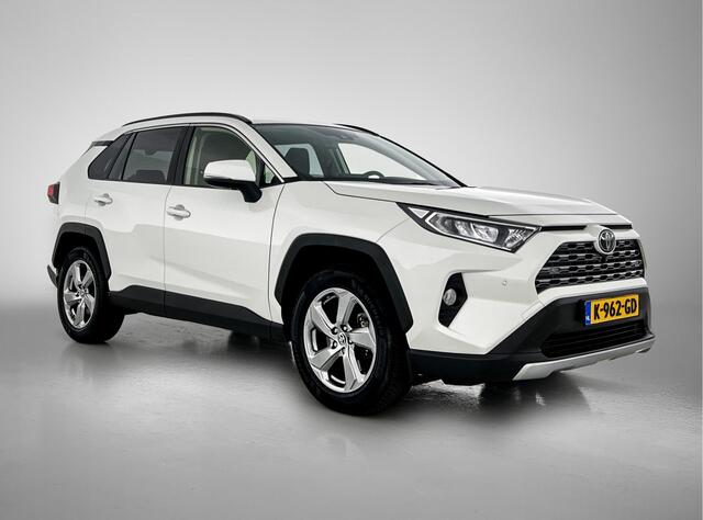 Toyota RAV4 2.0 VVT-iE Dynamic | Trekhaak | 1500 KG trekgewicht | Blindspot detectie |
