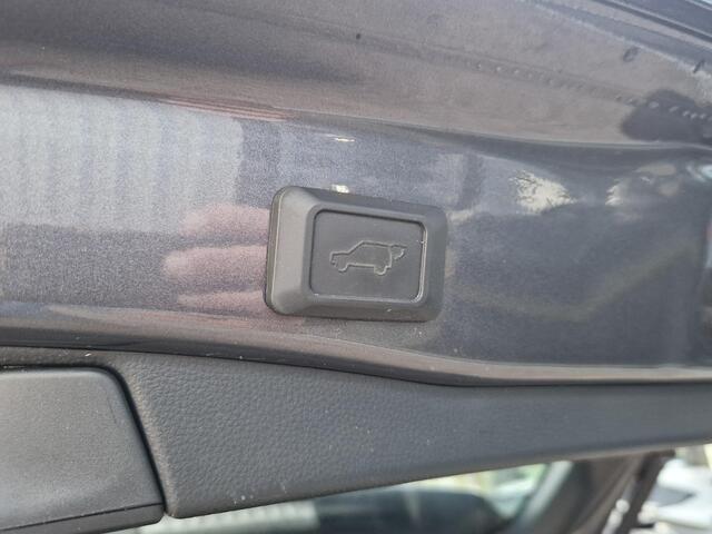 Toyota RAV4 2.5 Hybrid Style Limited