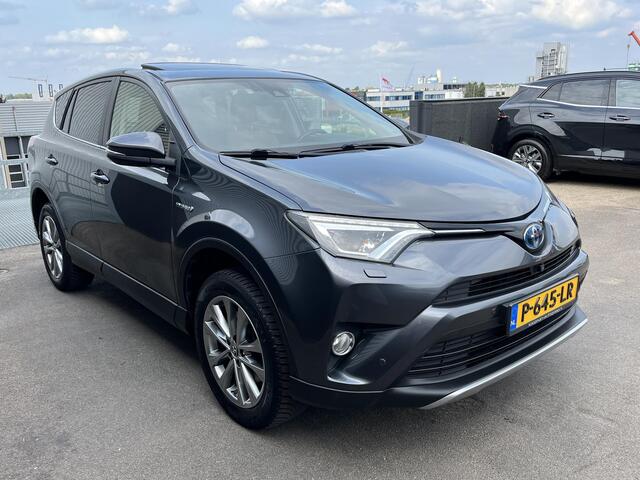 Toyota RAV4 2.5 Hybrid Executive Schuif/kanteldak, Trekhaak, Seat memory, Stoelverwarming, Lederen bekleding, Navigatie, Dealeronderhouden
