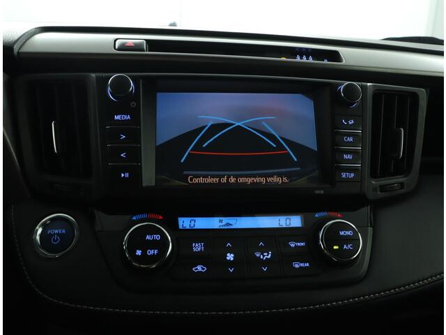 Toyota RAV4 2.5 Hybrid AWD Style | Stoelverwarming | Cruise control | Trekhaak 1650 kg. |