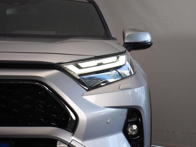 Toyota RAV4 2.5 Plug-in Hybrid AWD Style | Botsherkenning | Adaptive Cruise Control | Stuurwielverwarming | Achteruitrijcamera | Apple CarPlay/ Android Auto | Stoelverwarming | Carkit | Inc. 220v Laadkabel