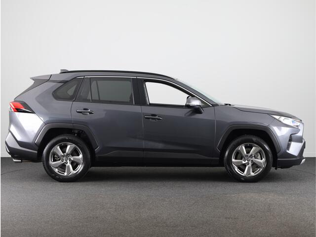 Toyota RAV4 2.0 VVT-iE Dynamic | 1500 kg Trekgewicht | Navigatie | Apple Carplay /- Android Auto |