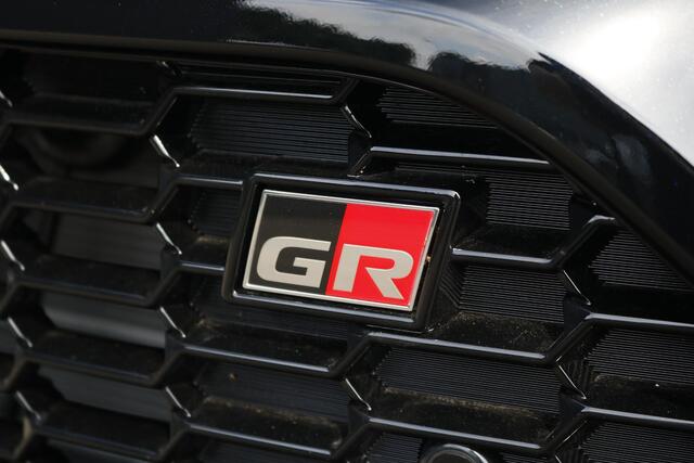 Toyota RAV4 2.5 Plug-in Hybrid AWD GR SPORT PlusPack Schuifdak