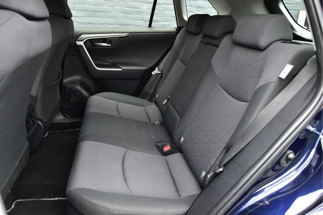Toyota RAV4 2.5 Hybrid AWD Business