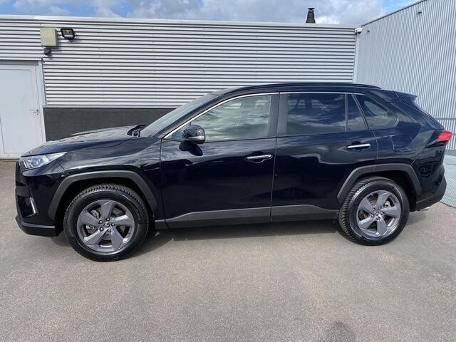 Toyota RAV4 2.5 Hybrid AWD Executive Premium Pack, Bomvol! Trekhaak, rondomzicht camera, stoelverwarming- & ventilatie, dodehoekdetectie, JBL Audio, keyless